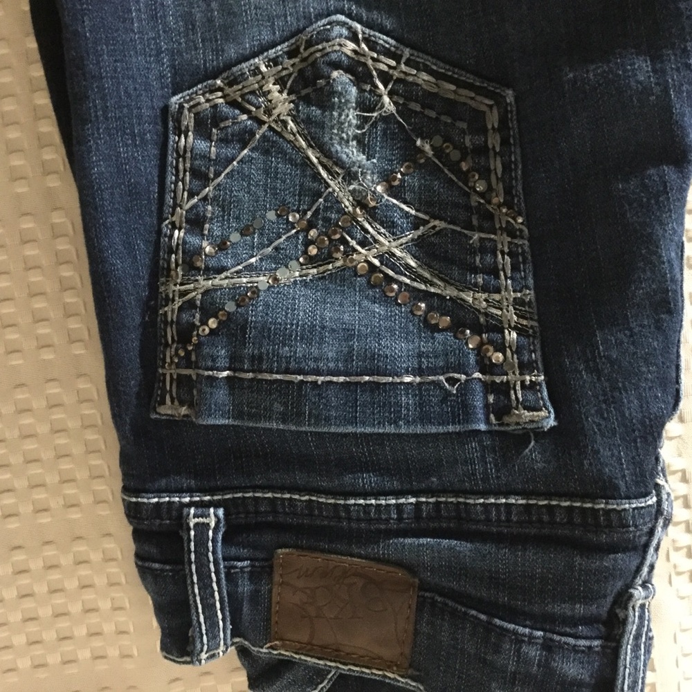 BKE stretch 29x31 1/2 Distressed Jeans